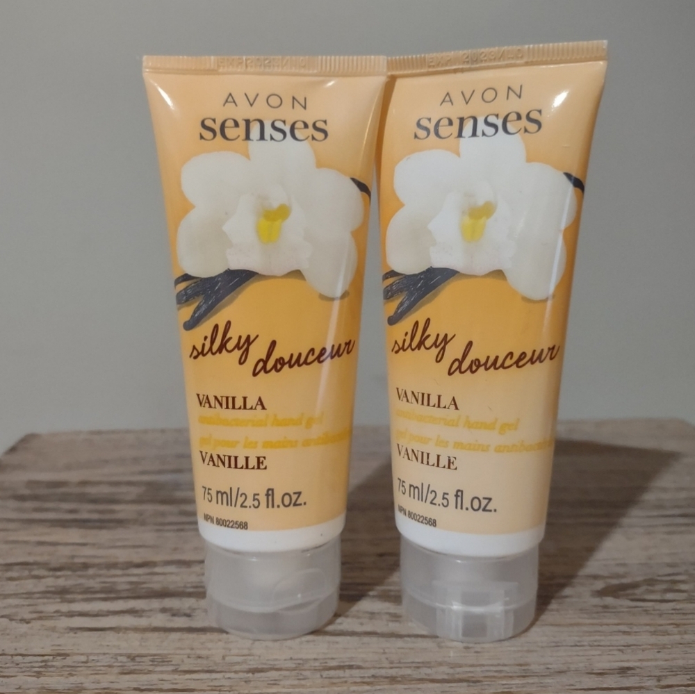 Avon Senses Silky Vanilla Antibacterial Hand Gel bundle 🆕